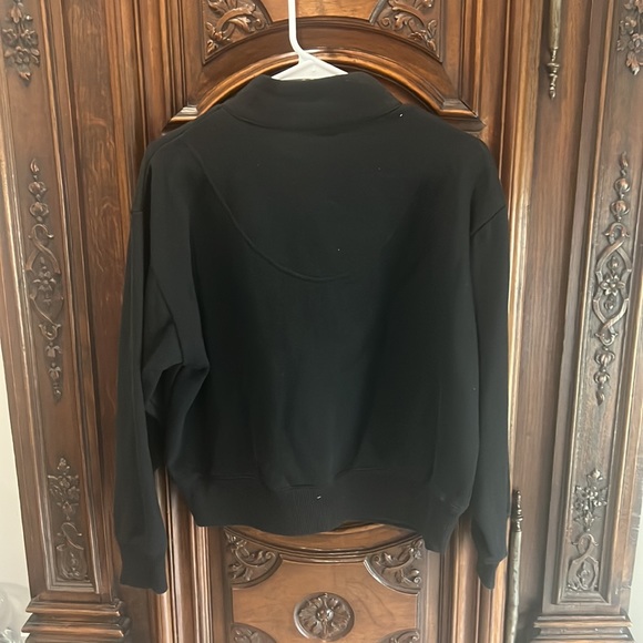 Cute half zip - Picture 3 of 3